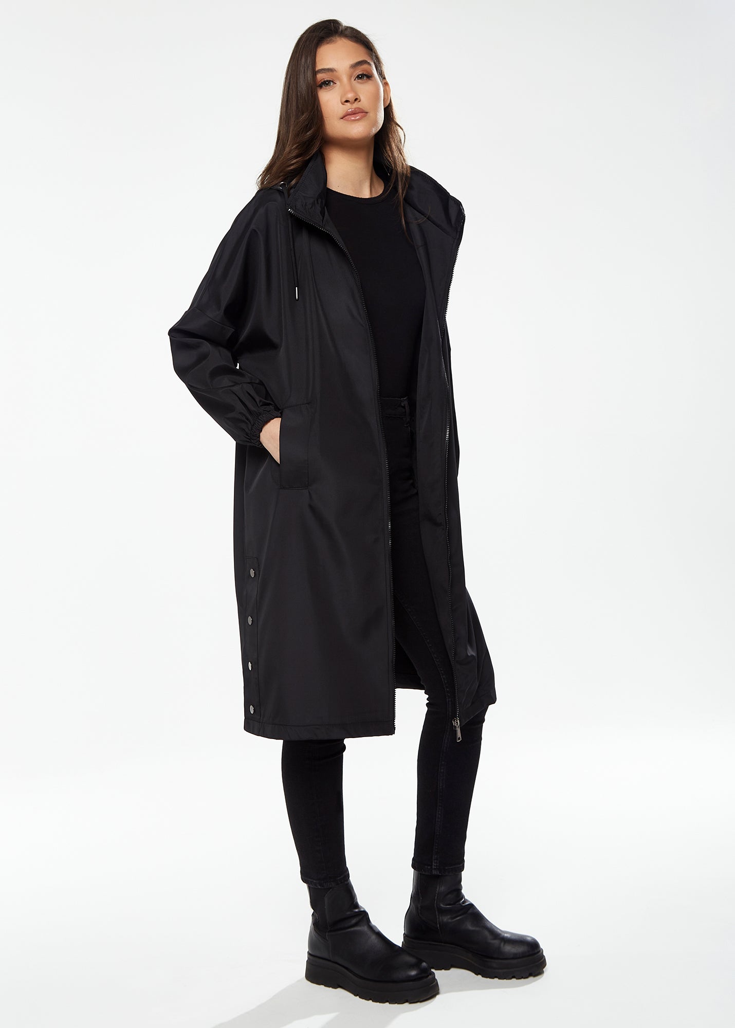 Liquorish Never Give up Parka in Black