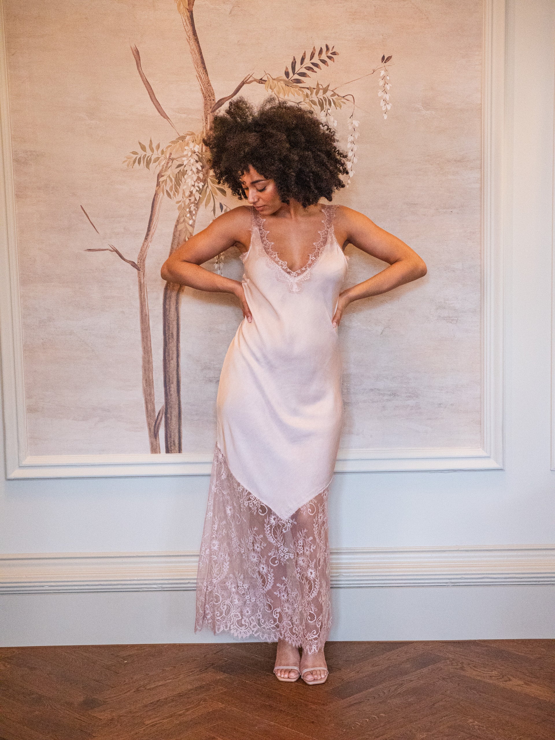 Women's Maxi Dress with Lace Detail V-Neck and Sleeveless Design in Rose Pink - Liquorish