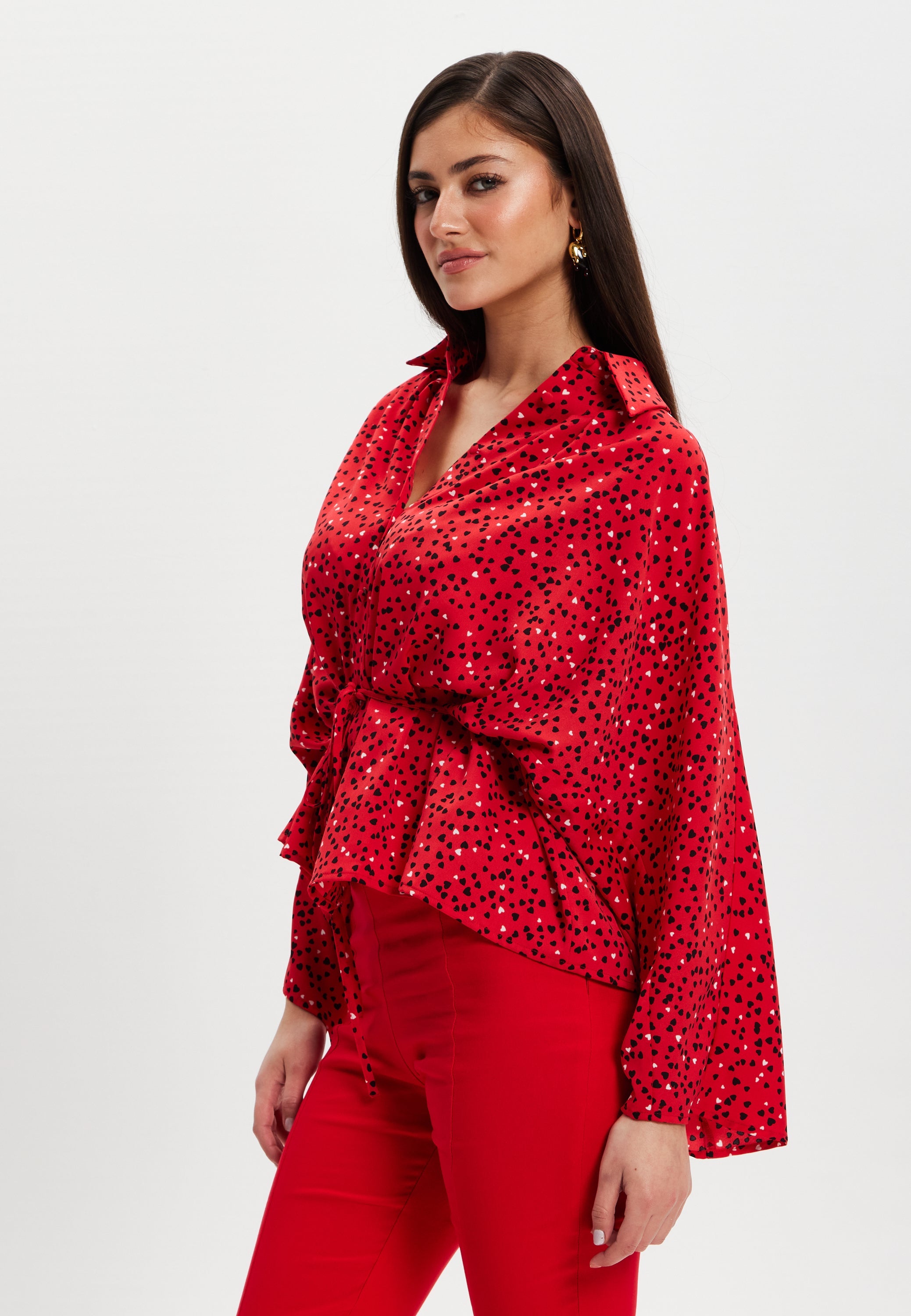 Women’s Heart Print Shirt with Long Sleeves, Tie Waist, Shirt Collar, Regular Fit, Button Up Front