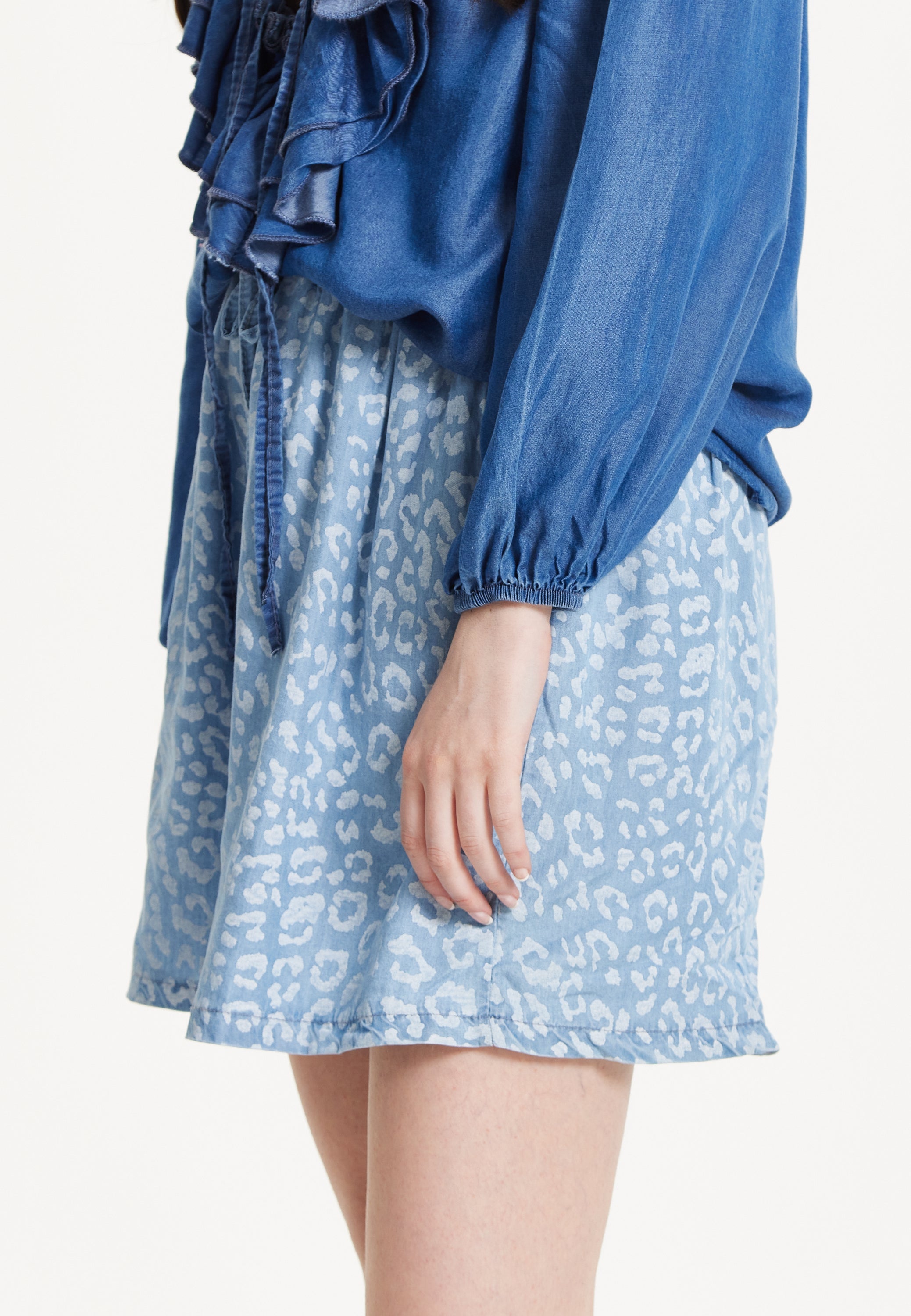 Skyline Animal Jacquard Shorts