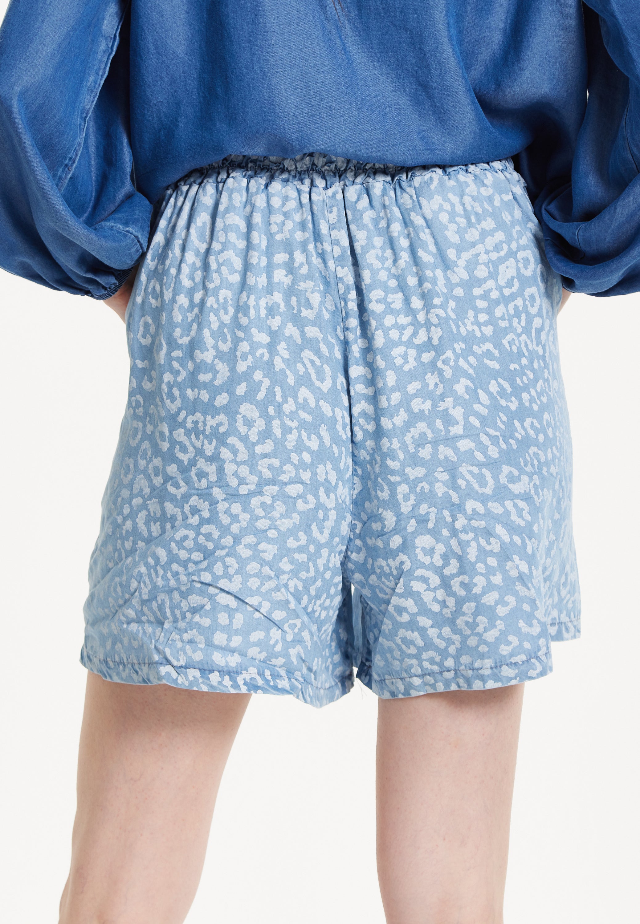 Skyline Animal Jacquard Shorts