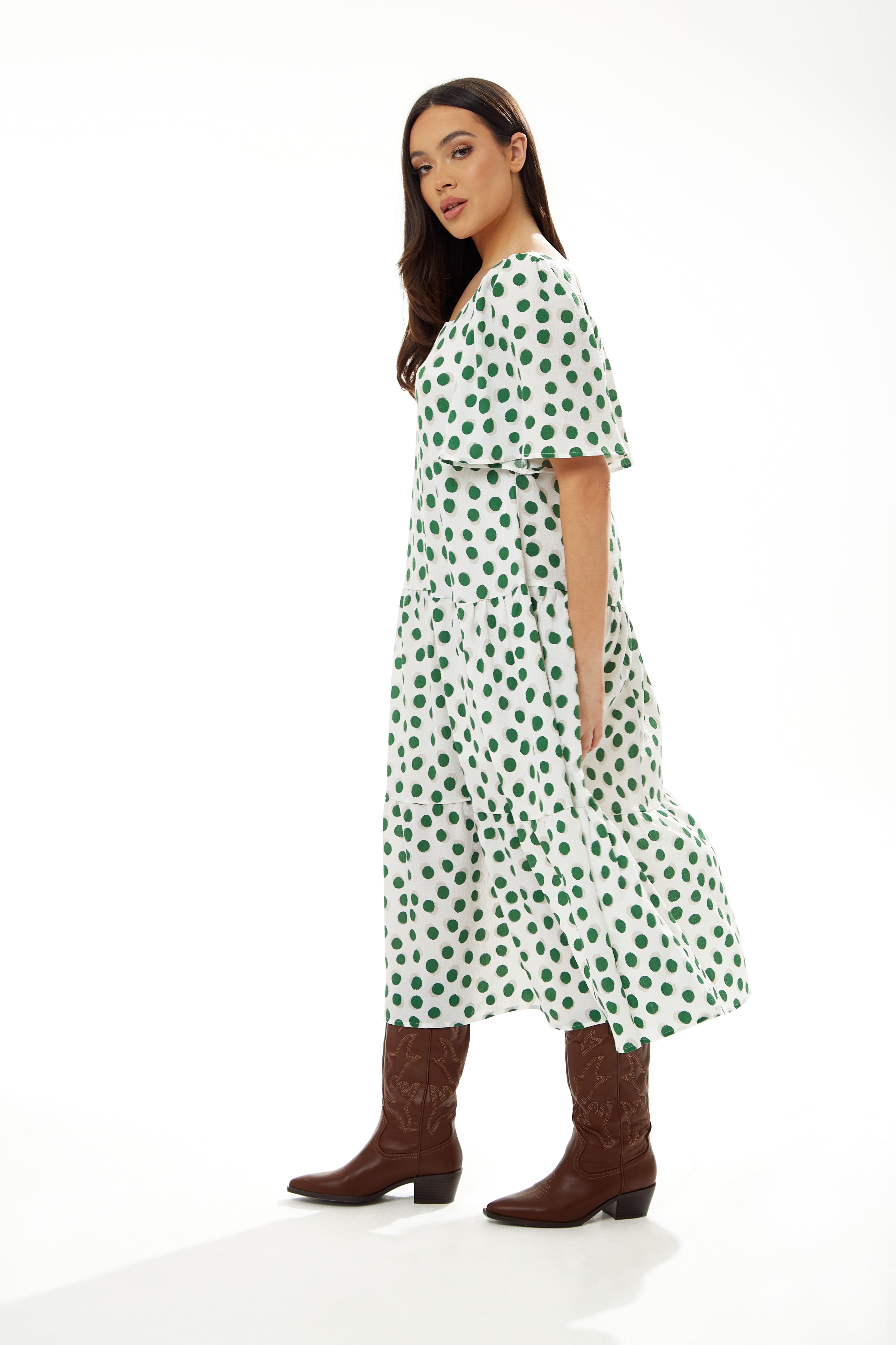 Women's Midi Dress in Green Polka Dot with Short Sleeves - Regular Fit by Liquorish