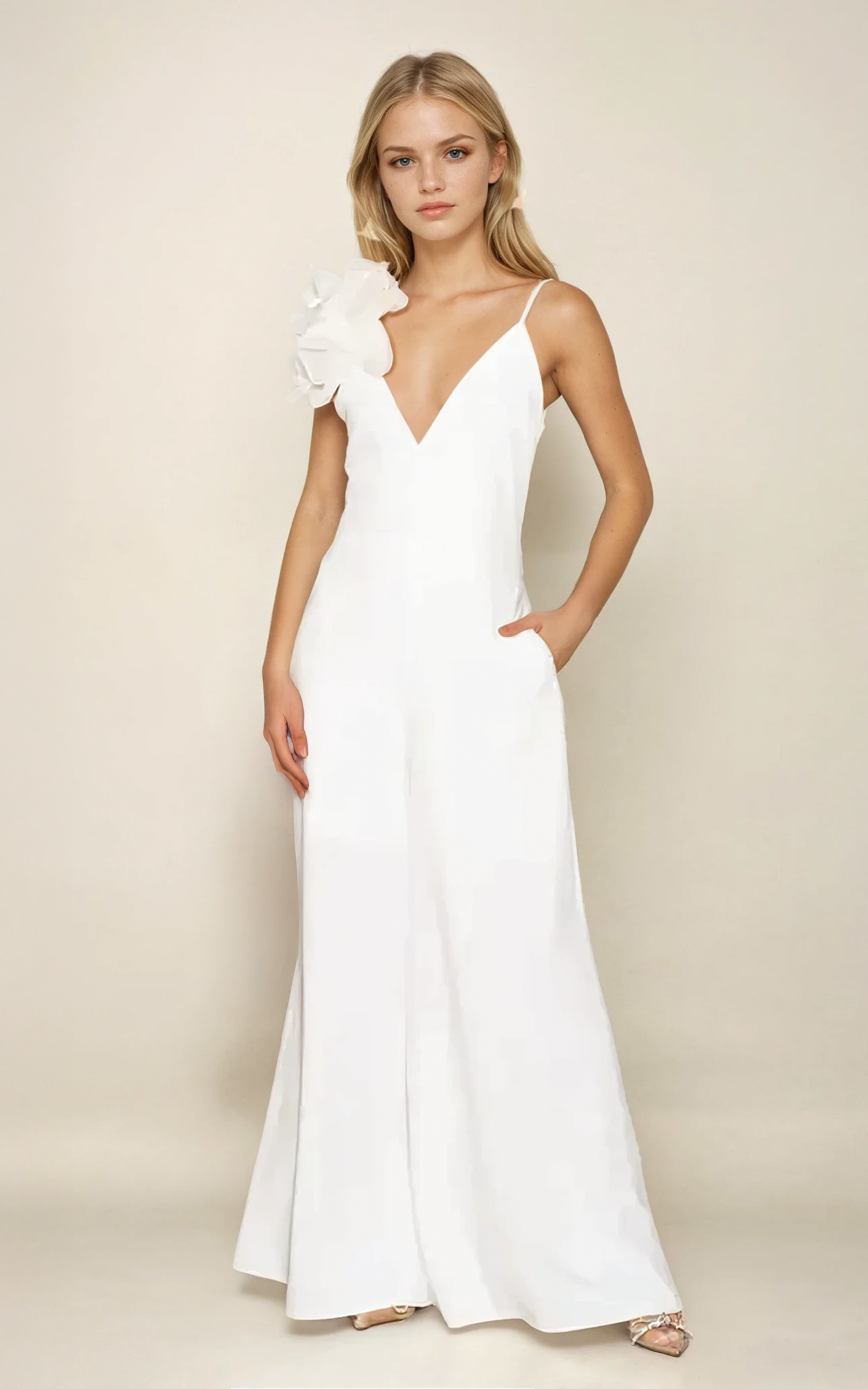 Elegant White Jumpsuit with Floral Shoulder Detail