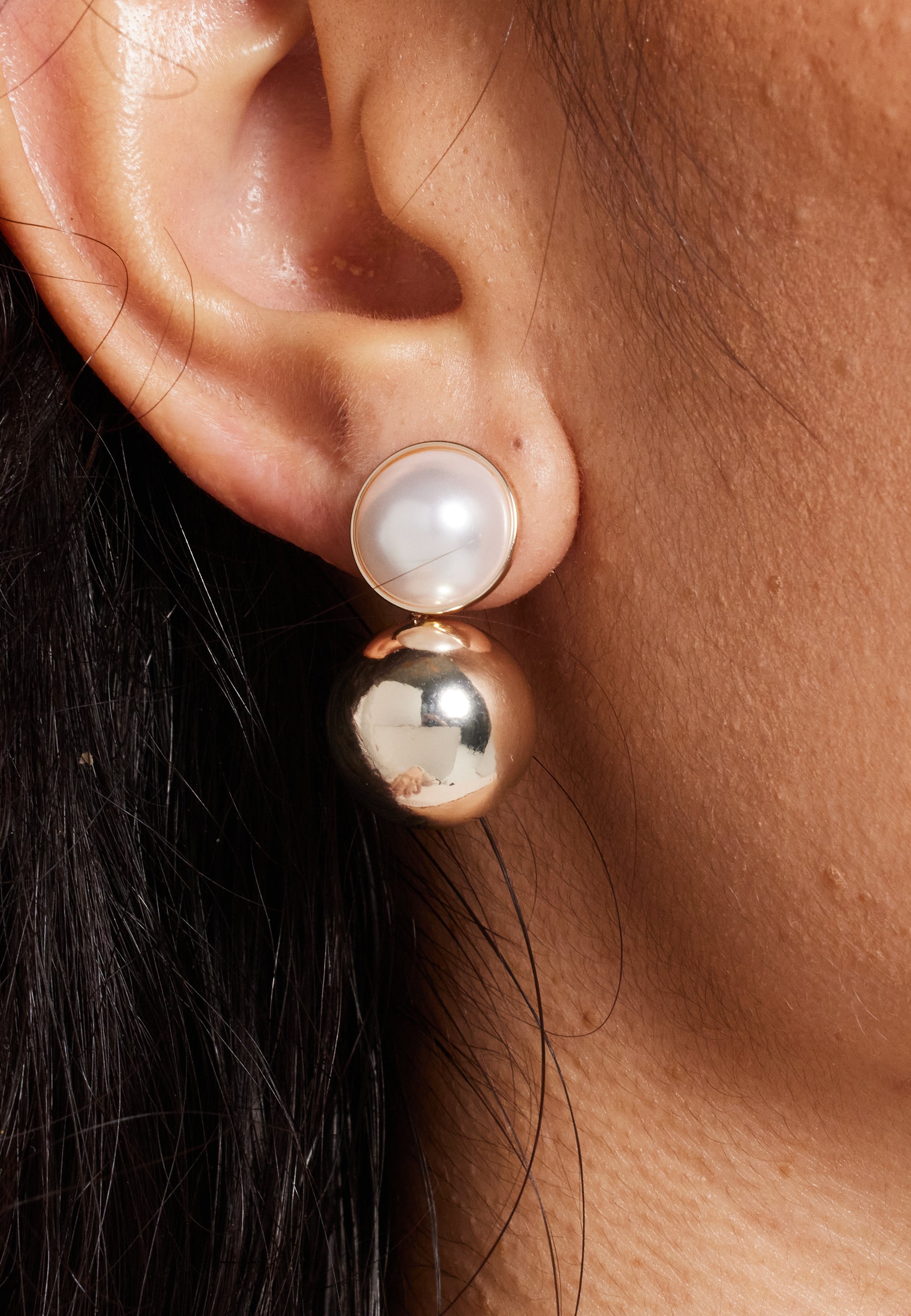 Ball Stud Earrings Gold with Pearls