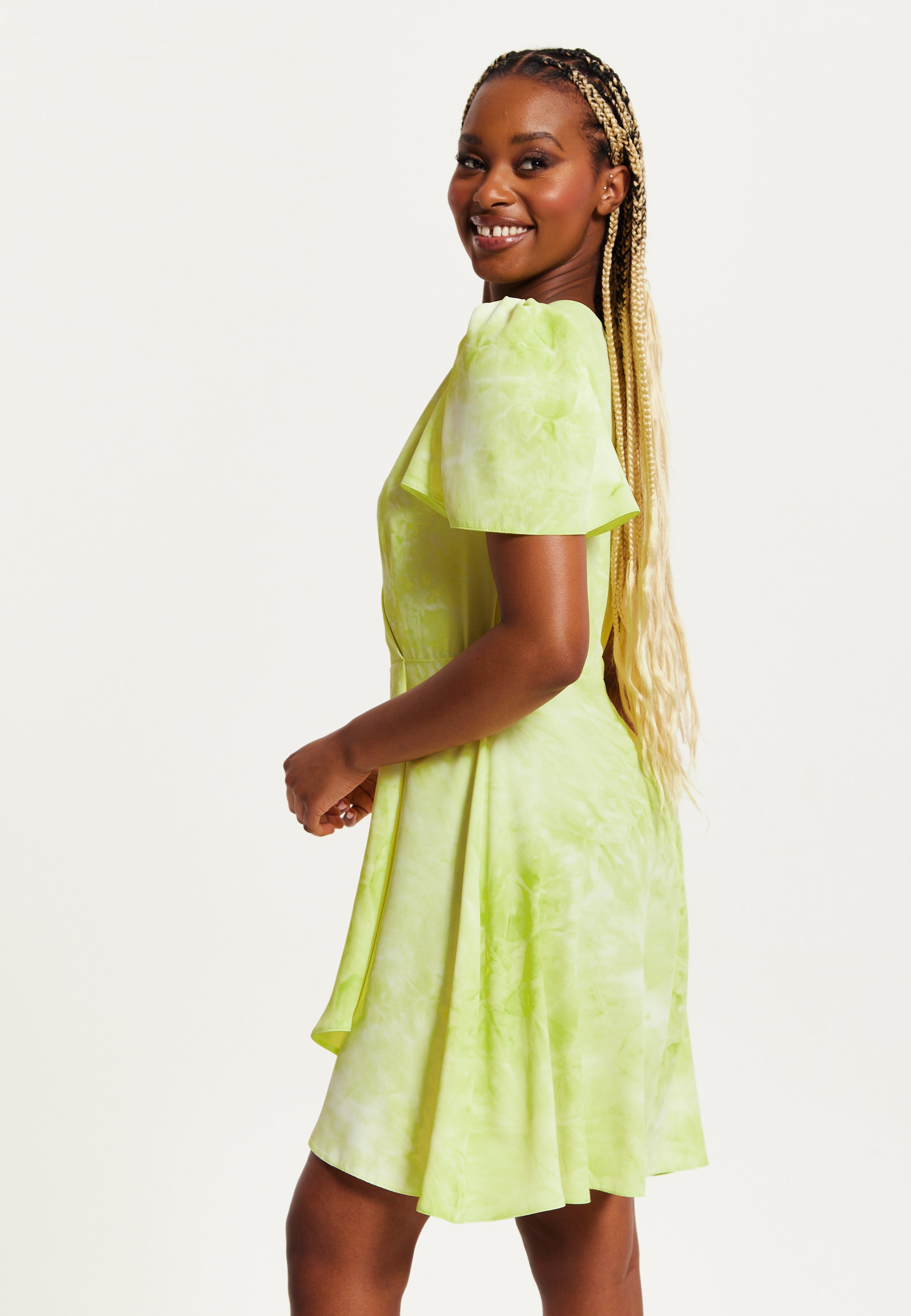 Women's Mini Dress with Angel Sleeves in Pistachio - Stylish Wrap Design, Perfect for Any Occasion - Liquorish