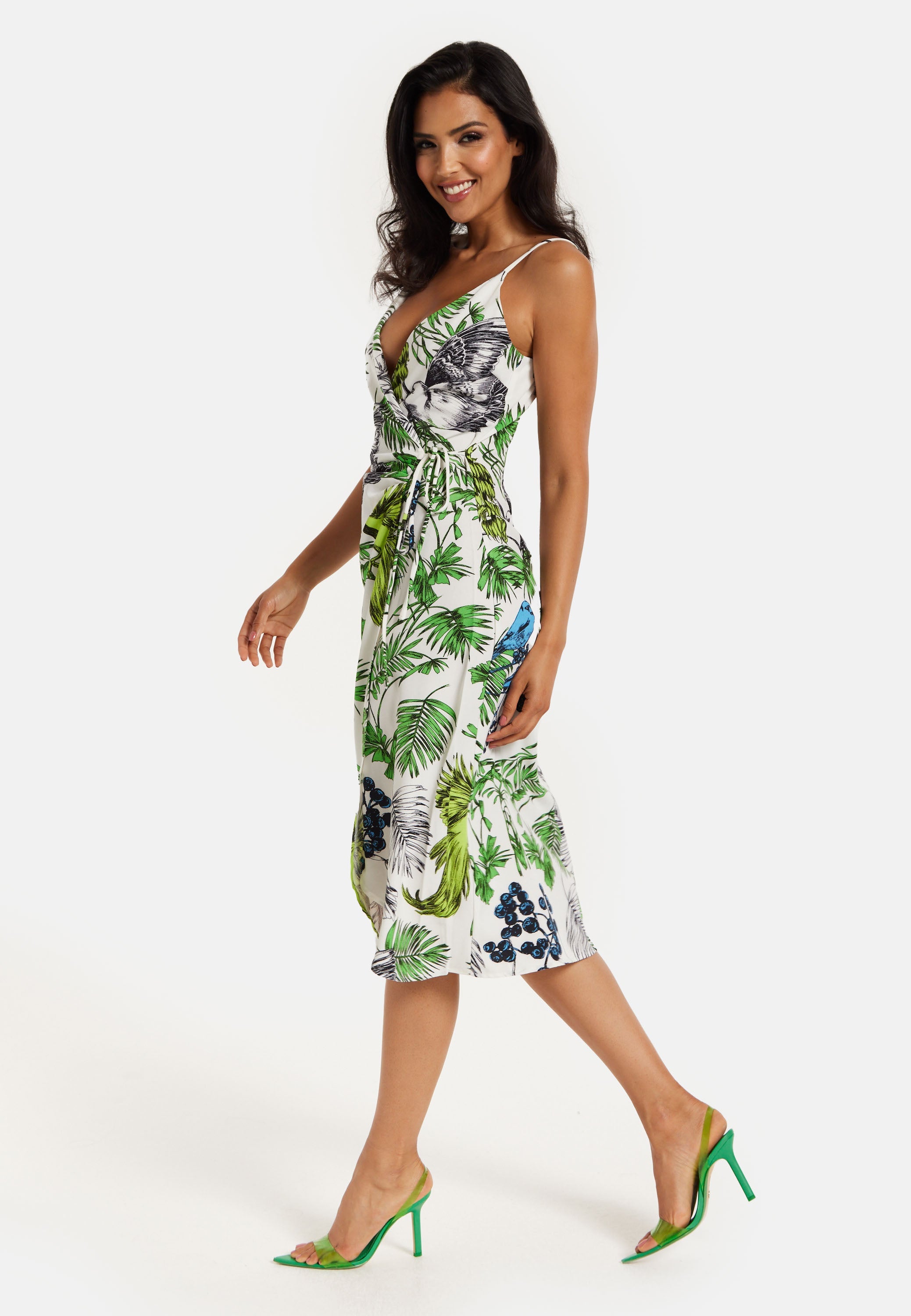 Discover luxury women's dresses with stylish Women’s Midi Dress designs. Shop Now!