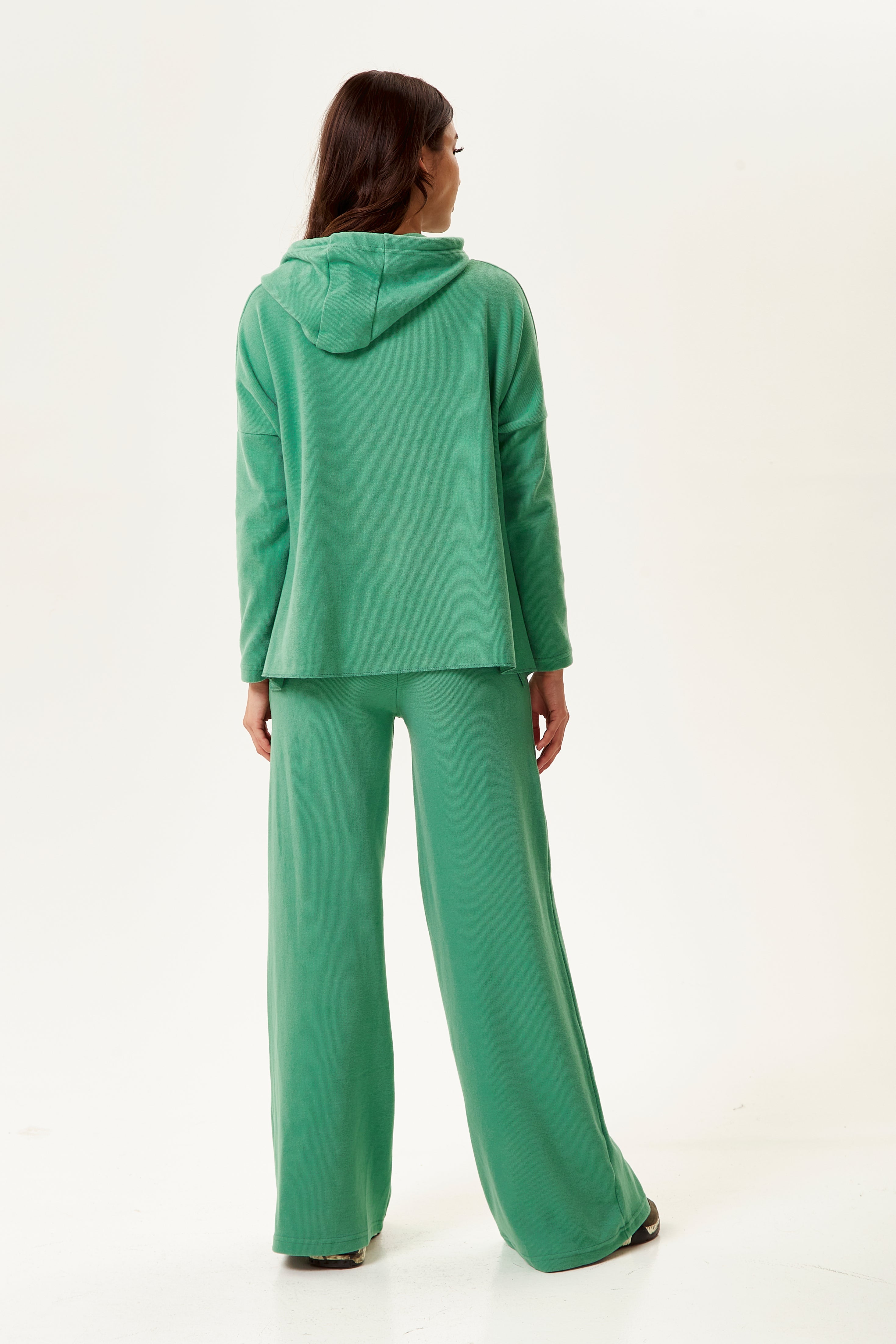 Women's Hooded Sweatshirt with Front Pocket and Drawstring Detail in Green - Casual Comfort with Adjustable Fit