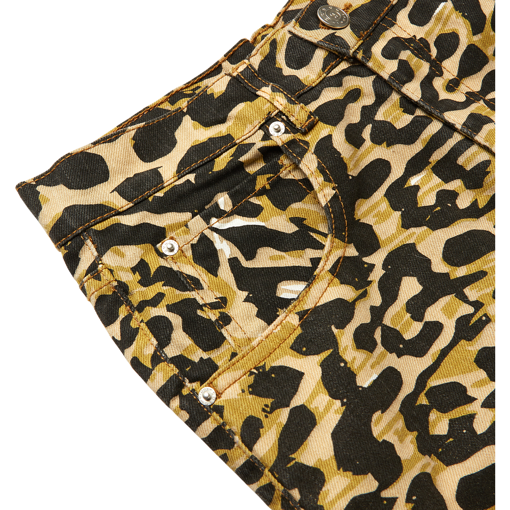 Shop stylish jeans online. Discover quality, comfort, and elegance. Shop now!