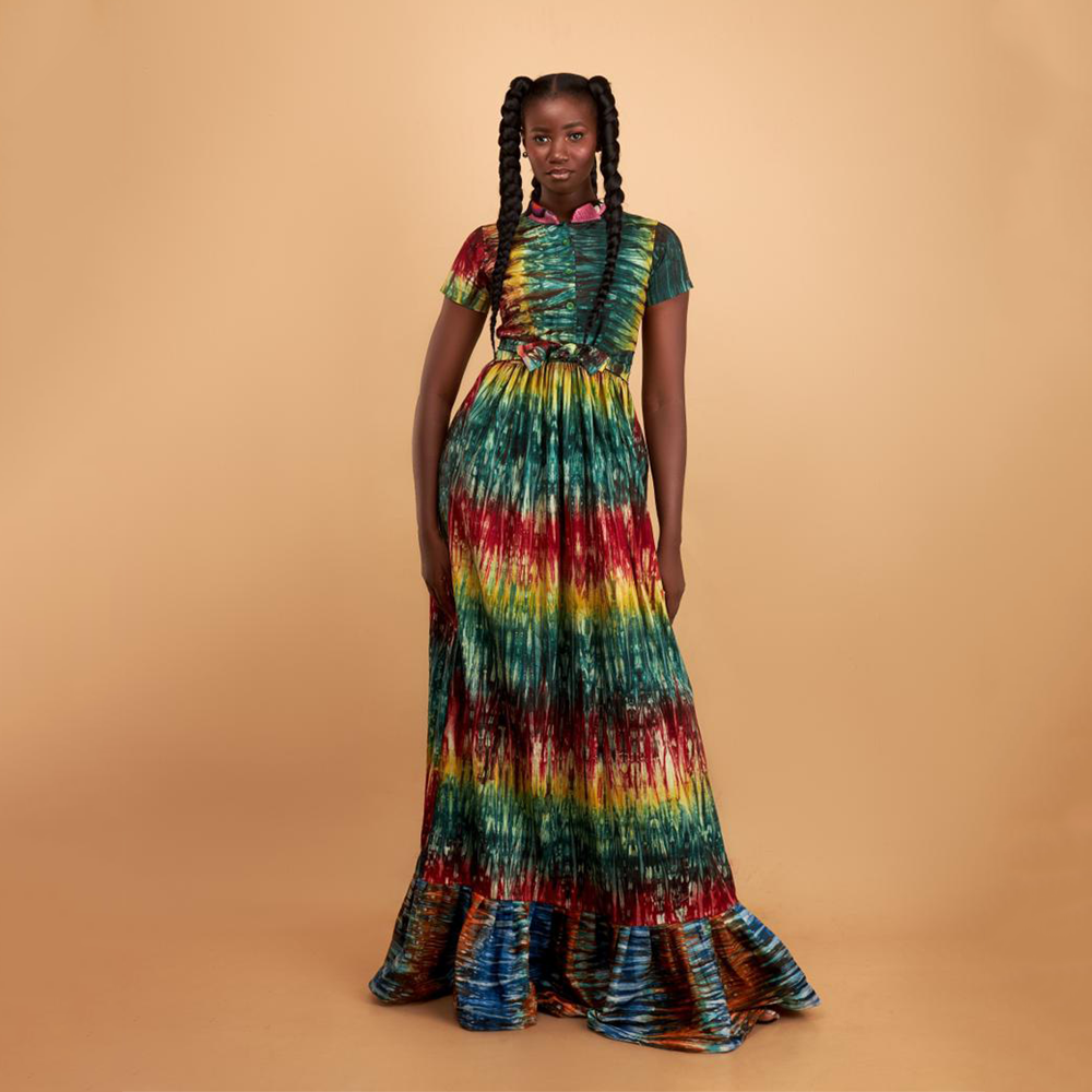 Awuraa dress: Exquisite design, timeless allure. Elevate your presence in this stunning and graceful attire.
