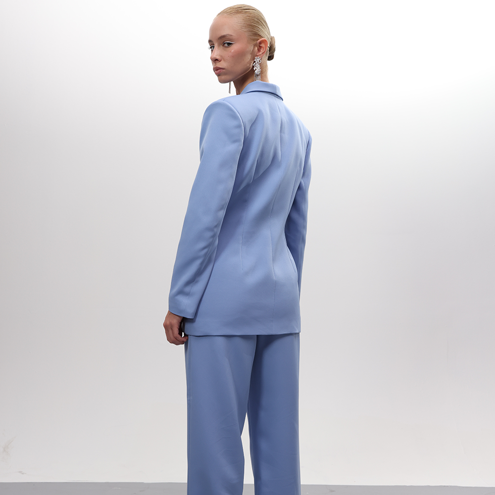 Discover the stunning Baby Blue Hourglass Suit, a perfect blend of elegance and style. Shop luxe dresses online for any occasion!