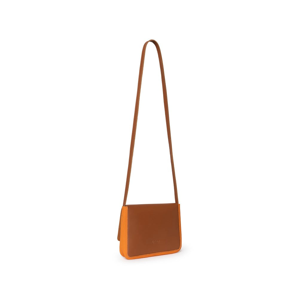 Step into style with Bandolera Cuir Bicolor shoulder bag for women. Shop Now!
