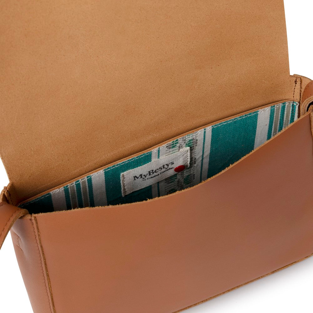 Elegant Bandolera Cuir Brown shoulder bag for women awaits your style. Shop Now!