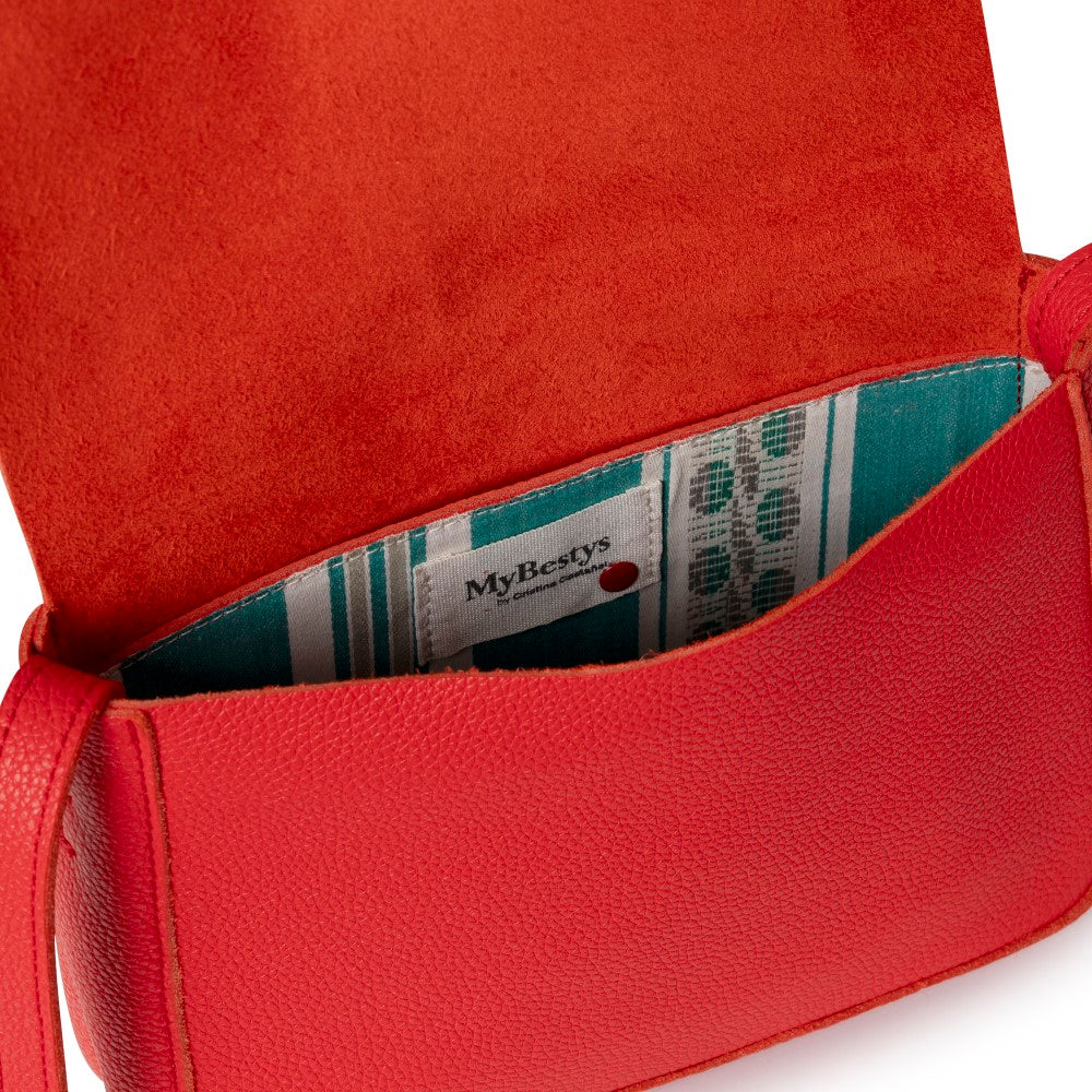 Discover Bandolera Cuir Red cross bag for women with chic charm. Shop Now!