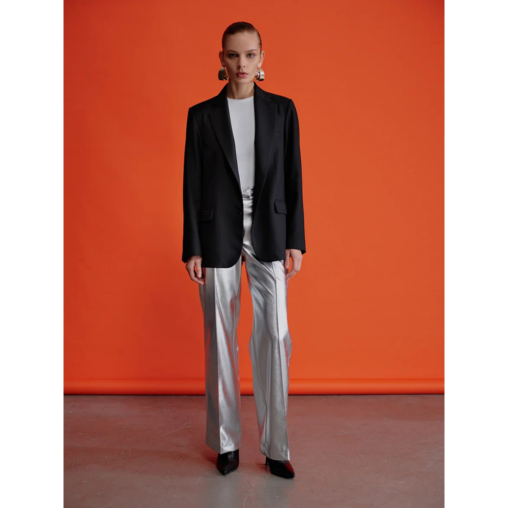 Boxy Oversize Blazer in Black