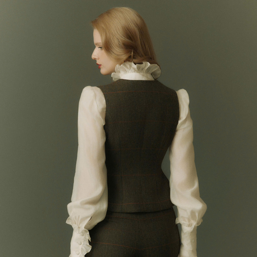 Carina wool pants are a chic designer outfit for elegant days. Shop Now!