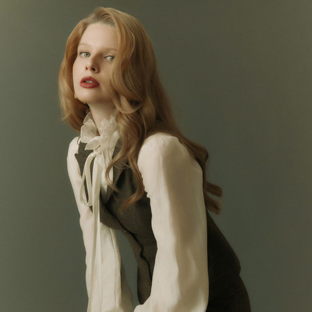 Carina wool pants are a chic designer outfit for elegant days. Shop Now!