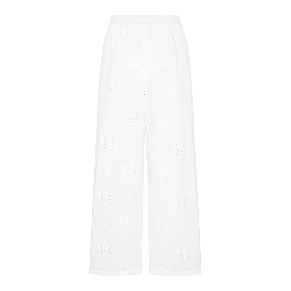 Explore Chloe Set in luxury clothing online made to elevate style. Shop Now!