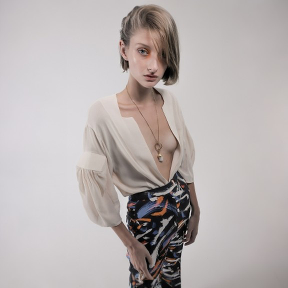 Pendant with baroque pearl.