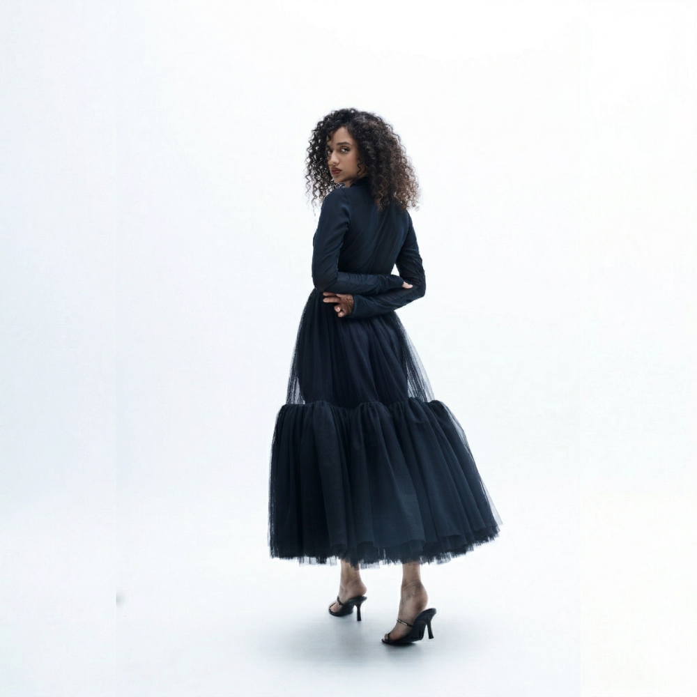 Chic flare skirt with voluminous detail, perfect for stylish day and evening looks. Shop online from our exclusive collection of premium styles.