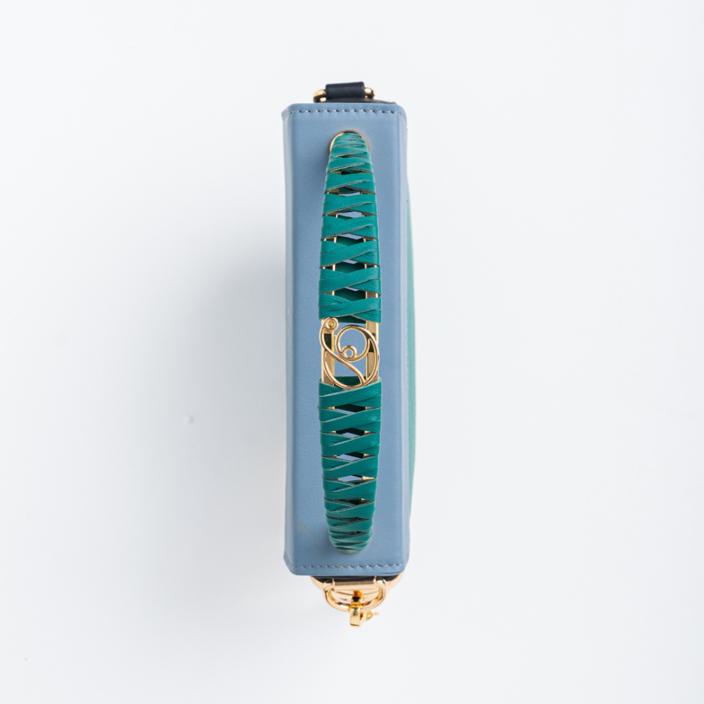 Buy Downed Horse Colorblock02 handbag on our trusted shopping website. Shop Now!