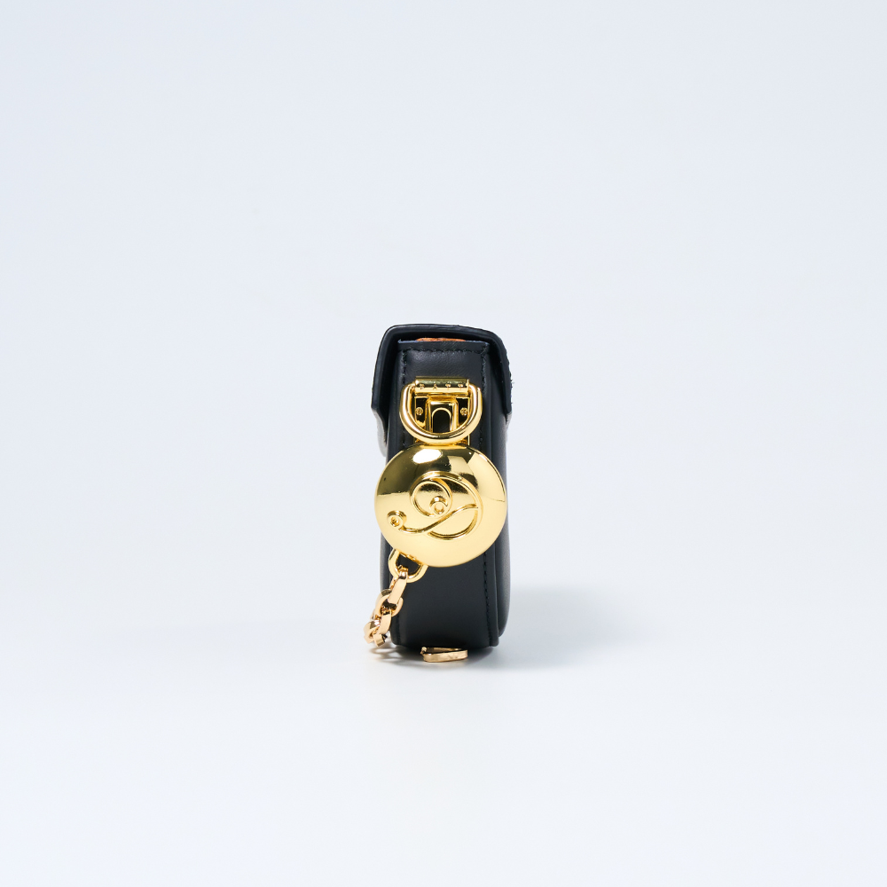 Women collection stars Downed Horse Moonless handbag. Shop Now!