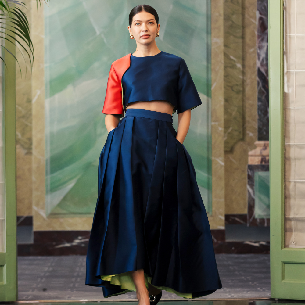 Clothing Shop Online DuoTone Crop Designed For Modern And Trendy Looks. Shop Now!