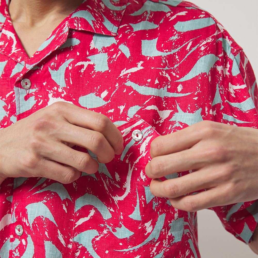 Discover the linen shirt for a luxurious style upgrade. Shop now!