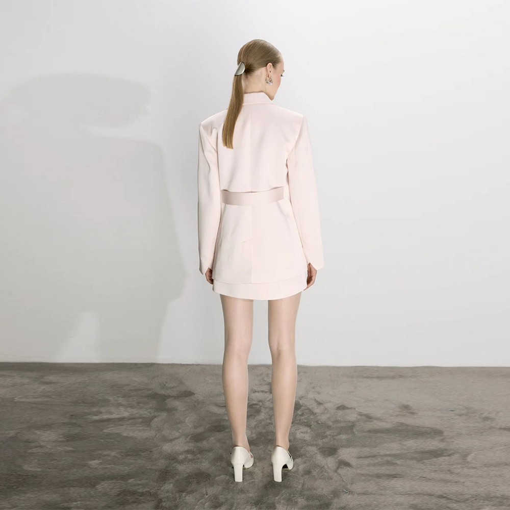 Shop online Elodie Blazer for chic winter style. Shop Now!