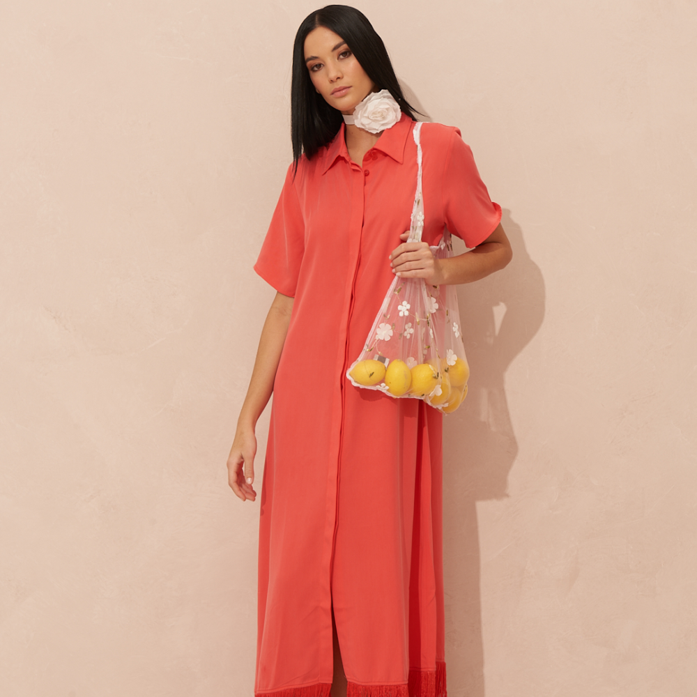 FARAH, a simple shirt dress made of Tencel, gives both comfort and style for any occasion. 