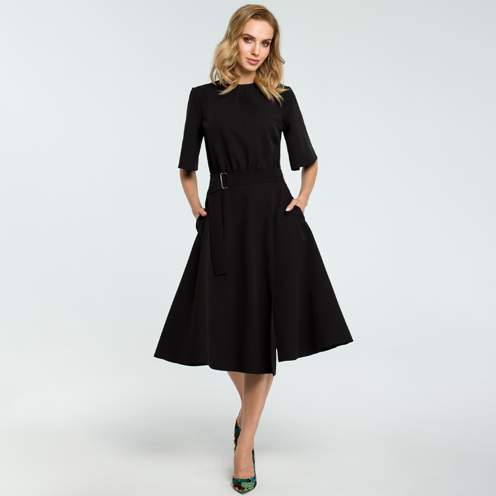 Woven fabric ; fit and flare cut with a side slit ; short bell sleeves and below knee length.