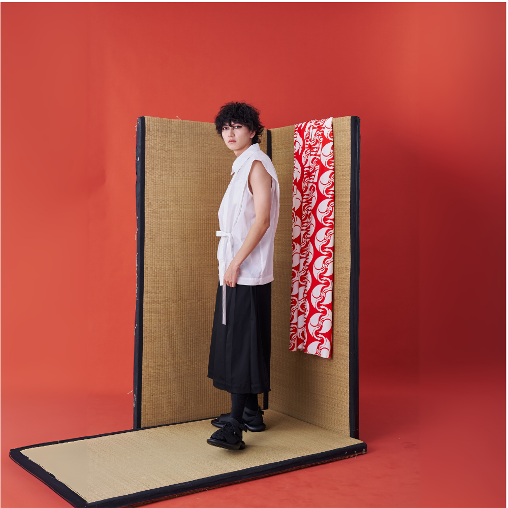 Explore INF Deconstructed Sleeveless Jinbei Shirt in clothing store for women. Shop Now!