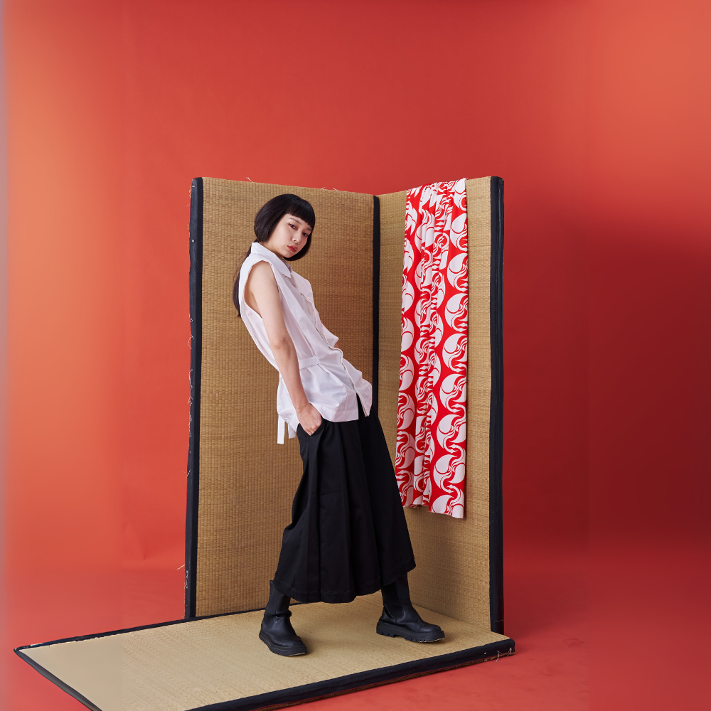 Explore INF Deconstructed Sleeveless Jinbei Shirt in clothing store for women. Shop Now!