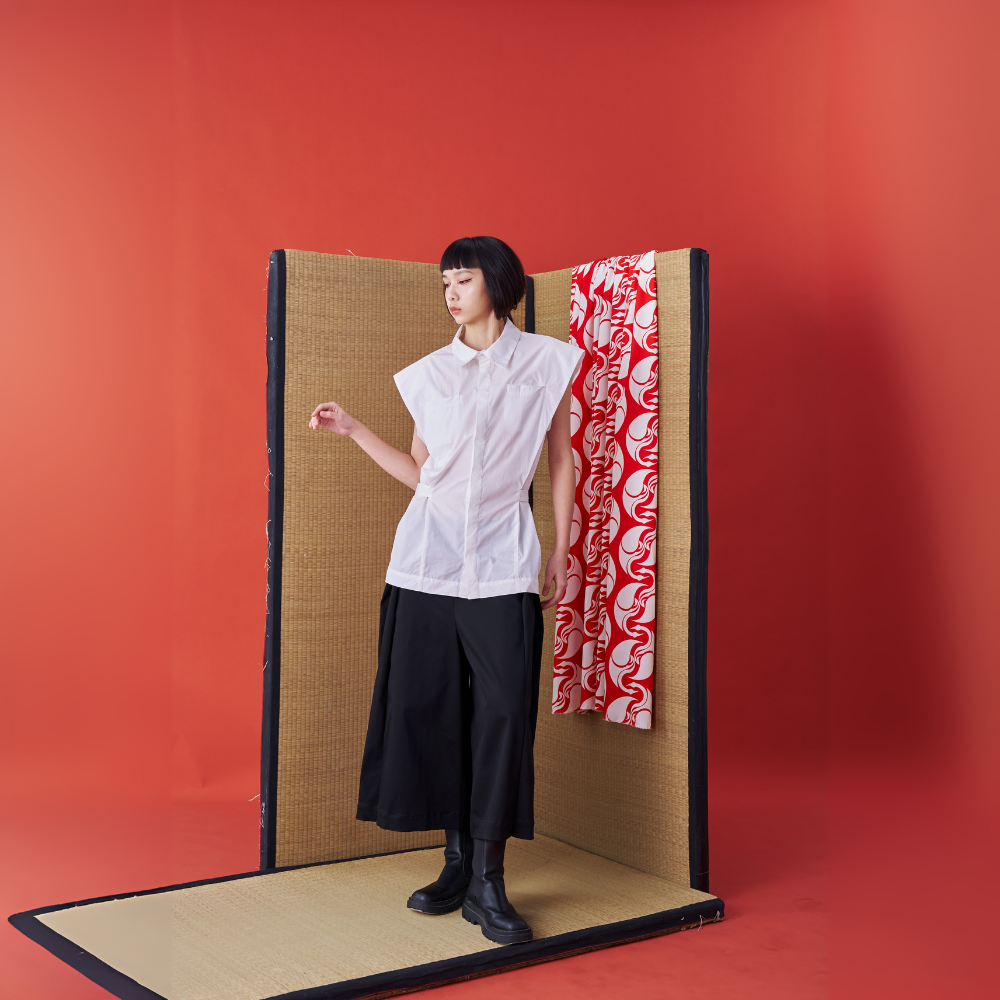 Explore INF Deconstructed Sleeveless Jinbei Shirt in clothing store for women. Shop Now!