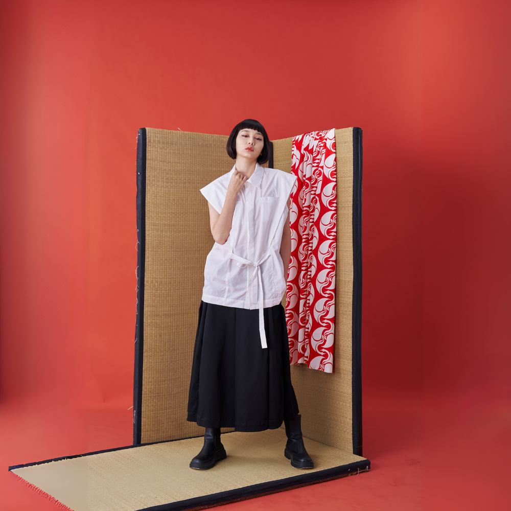 Explore INF Deconstructed Sleeveless Jinbei Shirt in clothing store for women. Shop Now!