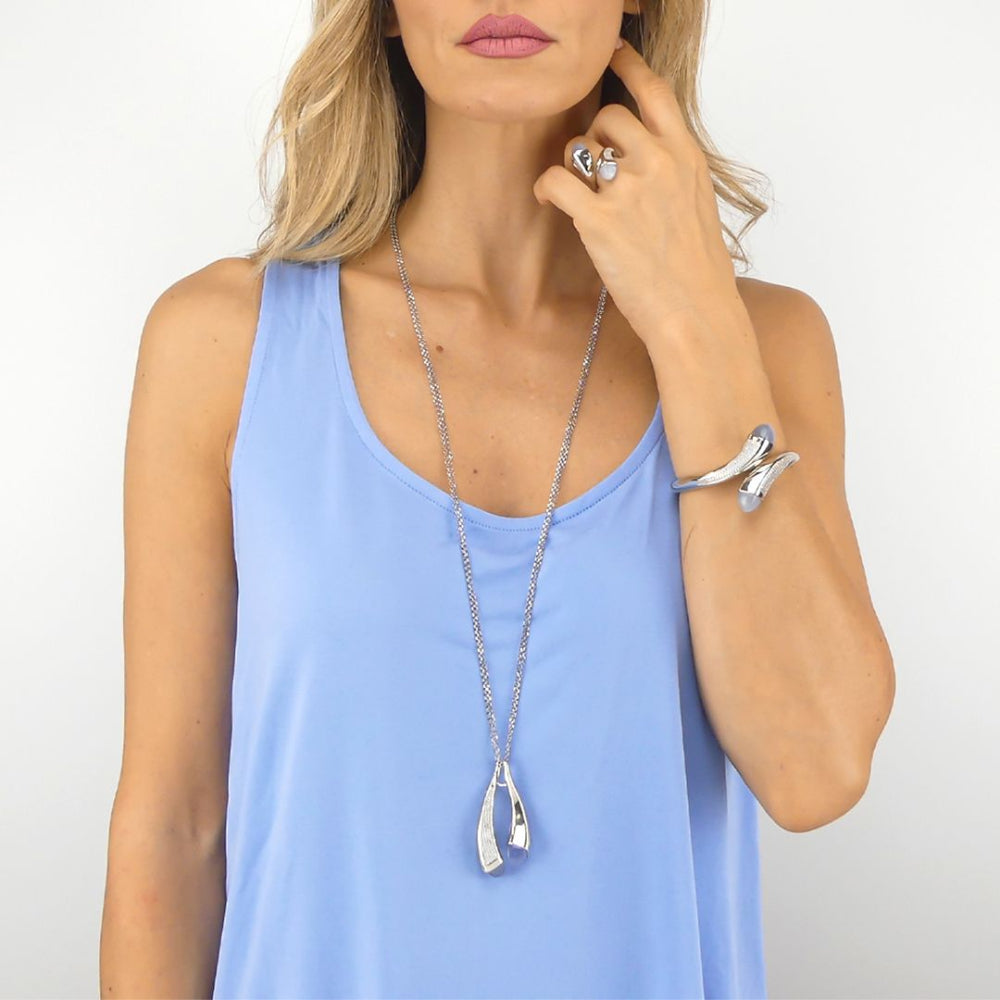 Shop online premium rhodium plated pendant necklace with colored crystals and sparkling cubic zirconia stones.