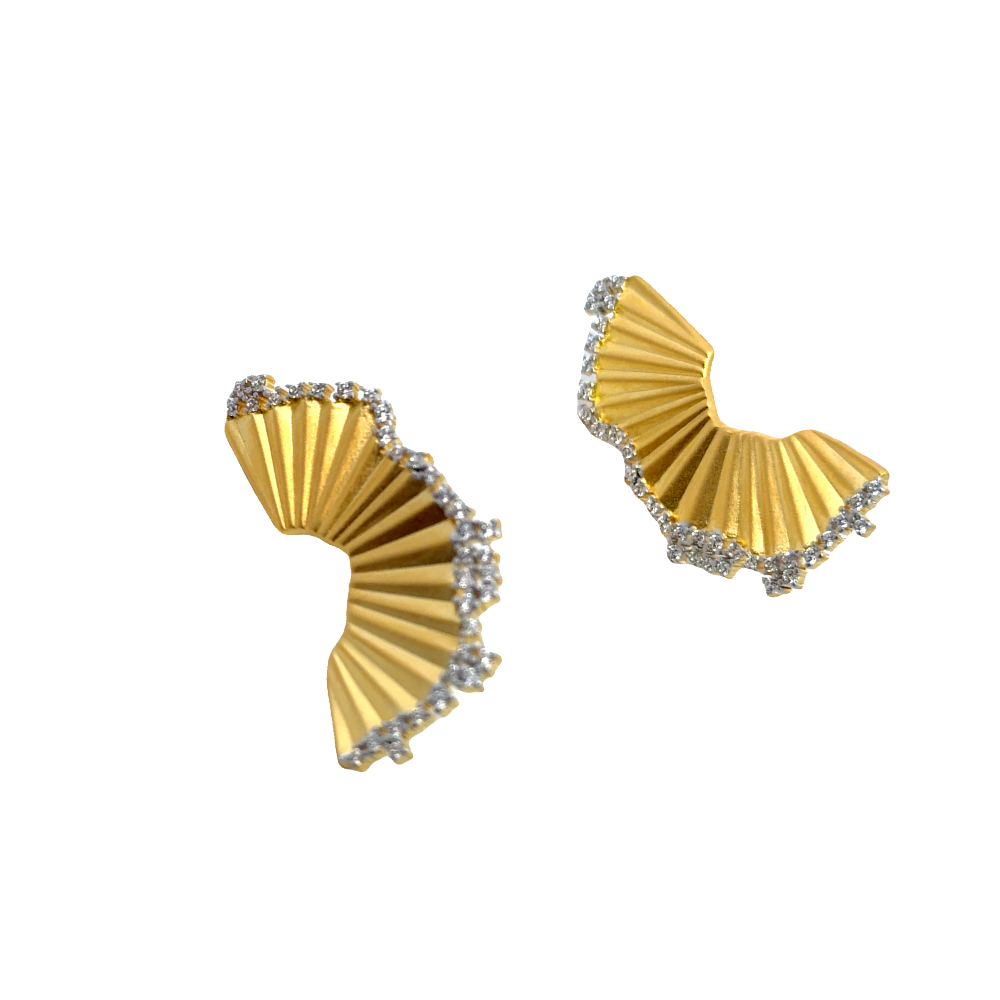 Shop online premium 18K gold fan stud earrings with sparkling cubic zirconia stones.