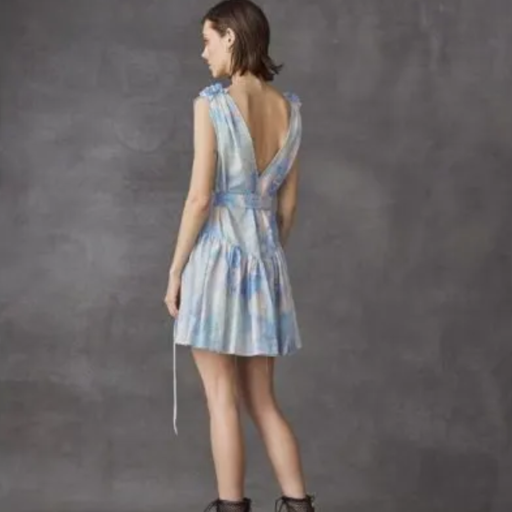 Made From Silk-linen, This Version Has Pleats And A Built-in Bustier For Support, So You Won't Need To Wear A Bra.