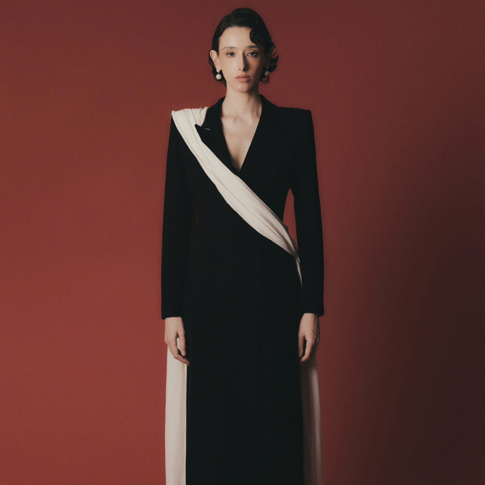 Shopping attire made elegant in Starlight Sheath Dress design. Shop Now!