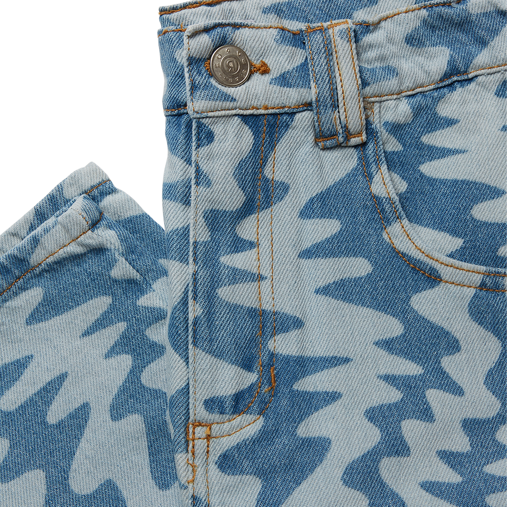 Shop premium jeans online for style and comfort. Shop Now!