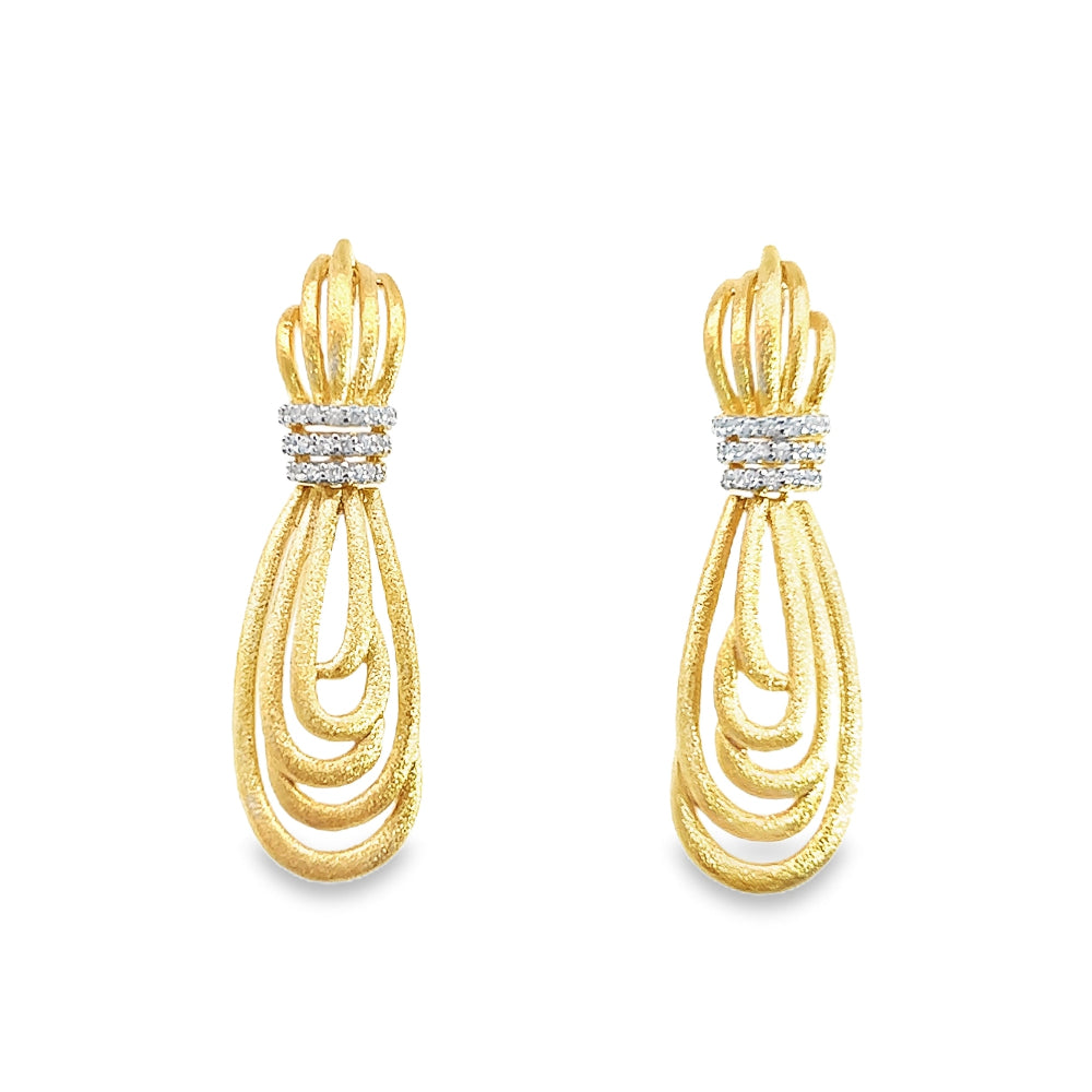 Shop online premium 18K gold dangler earrings with sparkling cubic zirconia stones.
