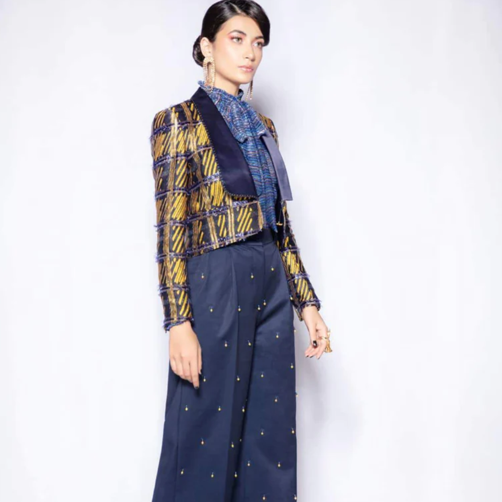 Spun from lightweight linen, these wide-leg pants are cut for a billowy, wide-leg silhouette.