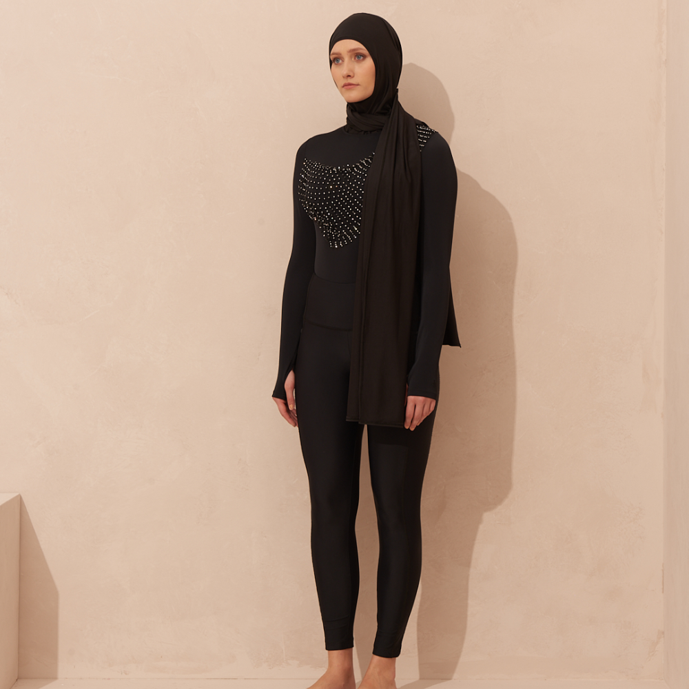 A refined and minimalist hijab, designed to provide graceful coverage and protect your hair. 