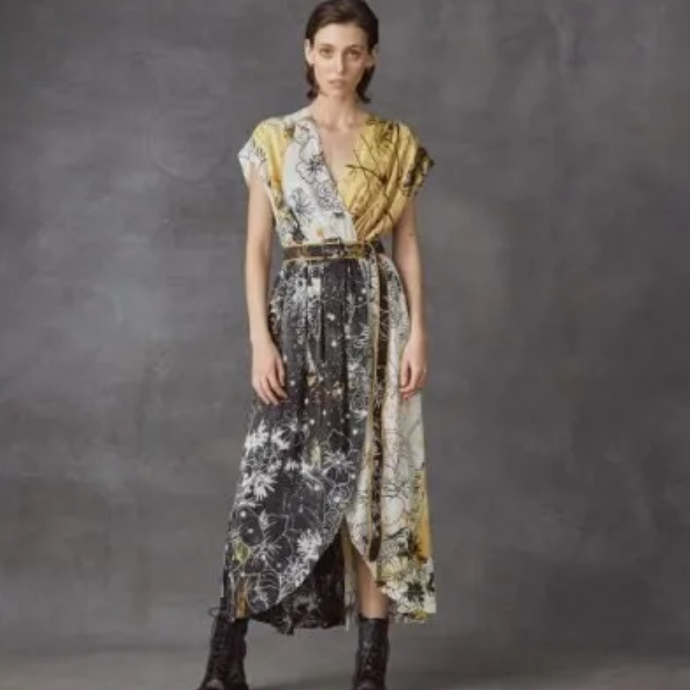 Cut From Floral-print Linen, Accentuates The Flatteringly Slim Fit And Clinched At The Waist.