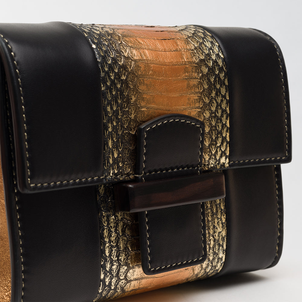 Introducing the Reka Varda Mini by The Luxe Maison, the latest in fashion accessories for your wardrobe. Add a touch of elegance. Shop Now!