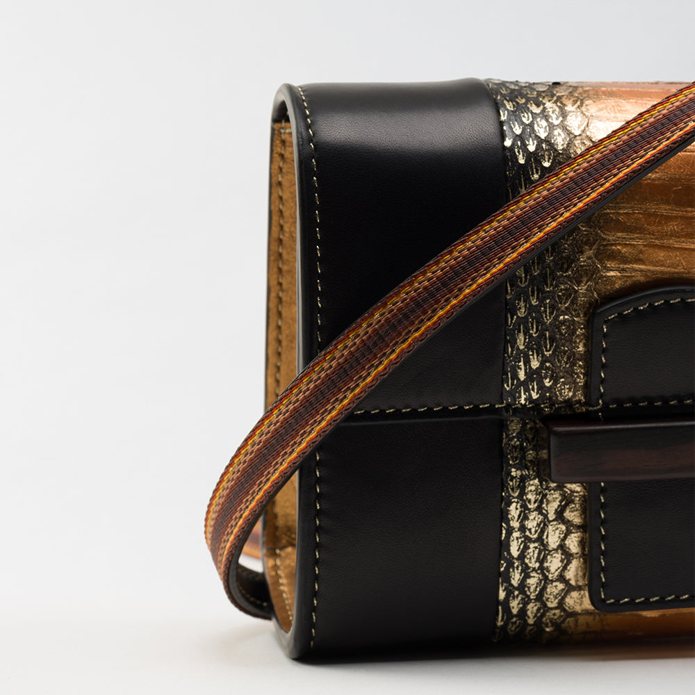 Introducing the Reka Varda Mini by The Luxe Maison, the latest in fashion accessories for your wardrobe. Add a touch of elegance. Shop Now!