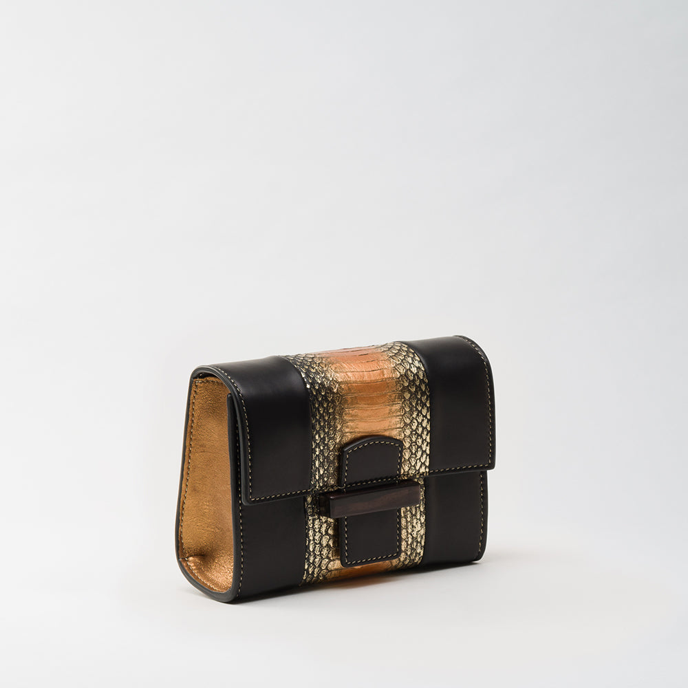 Introducing the Reka Varda Mini by The Luxe Maison, the latest in fashion accessories for your wardrobe. Add a touch of elegance. Shop Now!