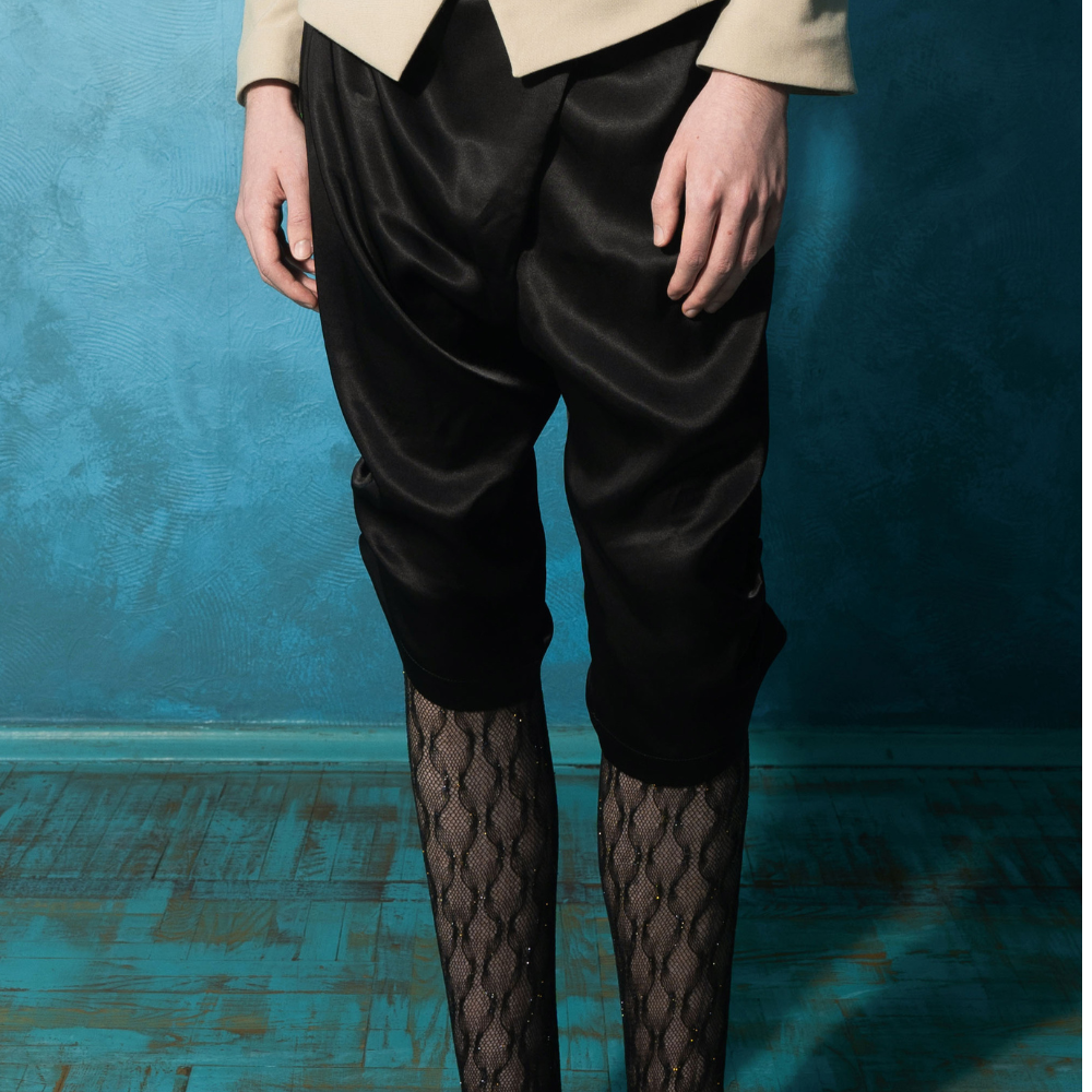 Grab the stunning Sharovary Shorts from women store. Shop Now!