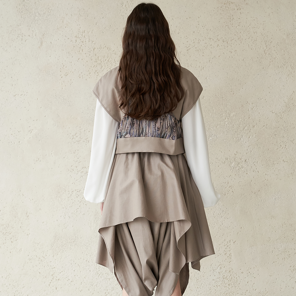 Shop a Silk Color Block Linen Cropped Jacket from our new online shop. Shop Now!