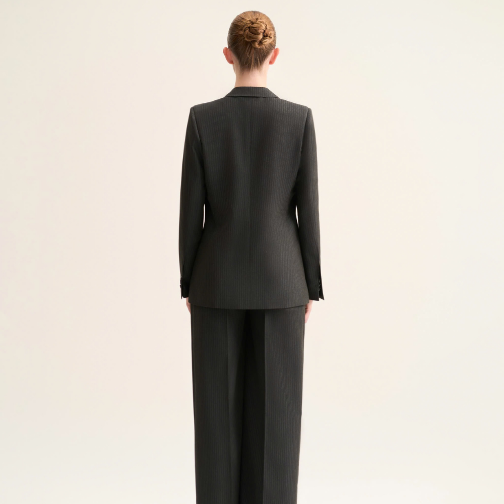 Discover designer wear with Sola blazer in wool blend. Shop Now!