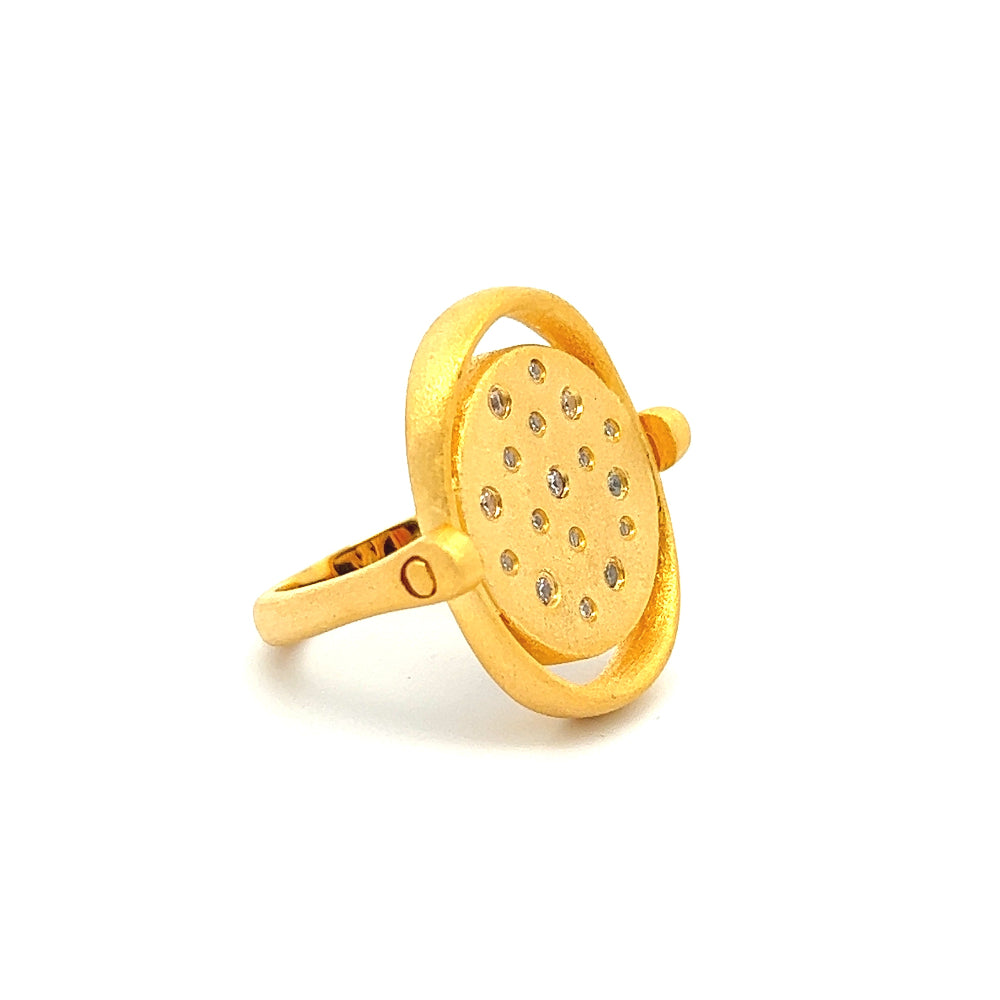 Shop online premium 18K gold-dipped lapis lazuli ring with bee emblem & cubic zirconia detailing.